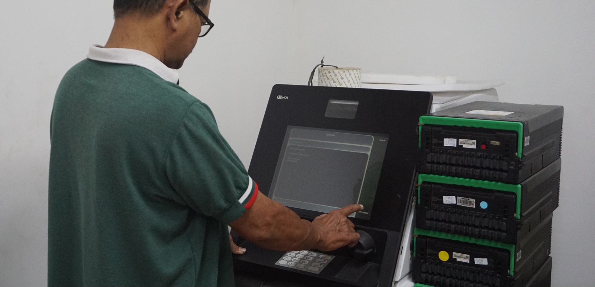 Customer Support Engineer Background